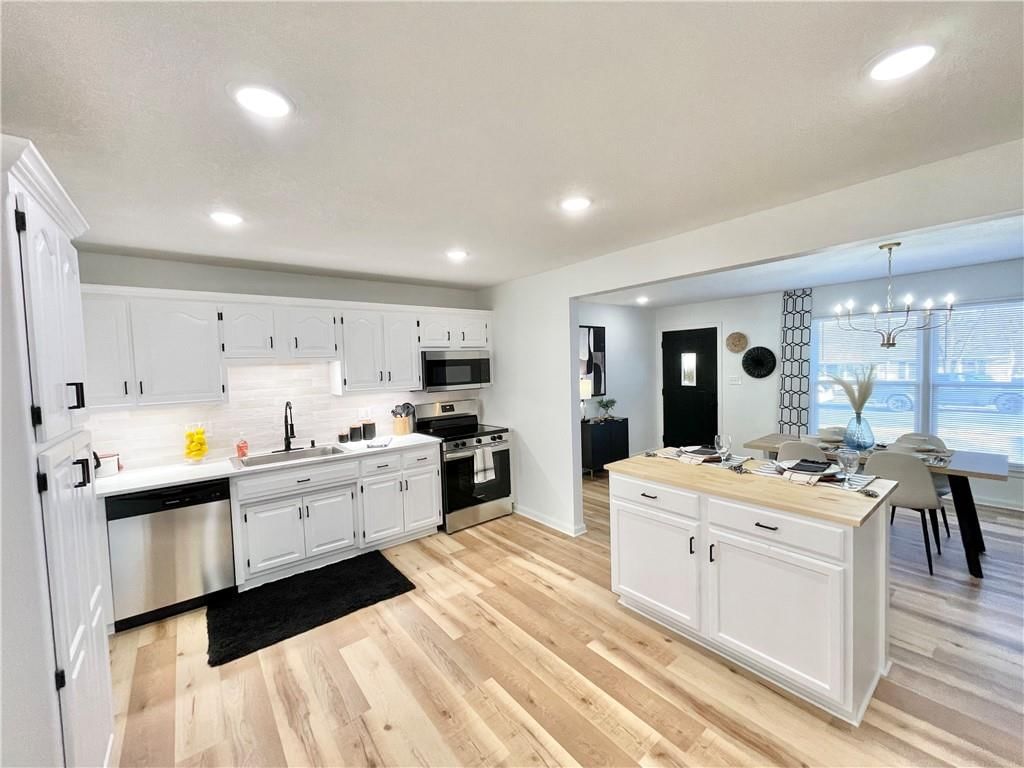 6012 N Michigan Avenue — photo 10