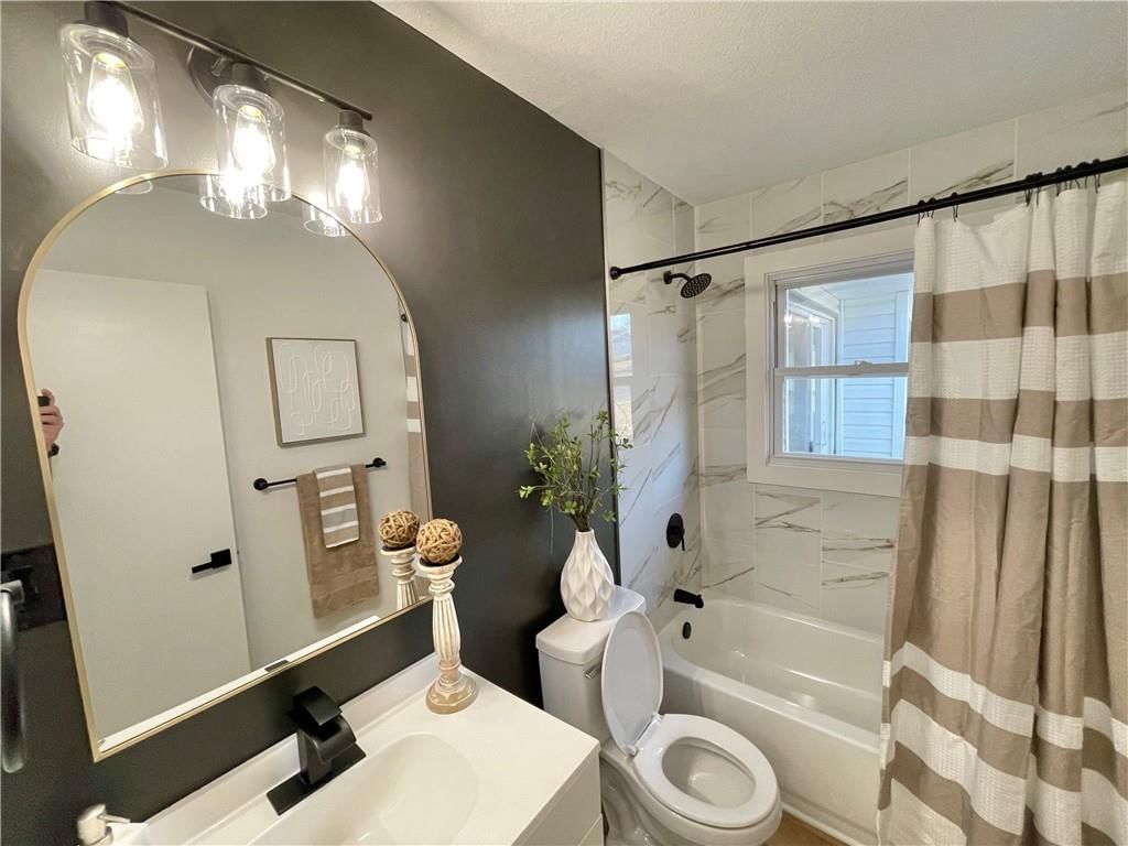 6012 N Michigan Avenue — photo 21