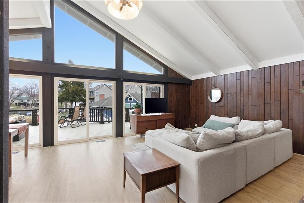 33 Anchor Drive — photo 3