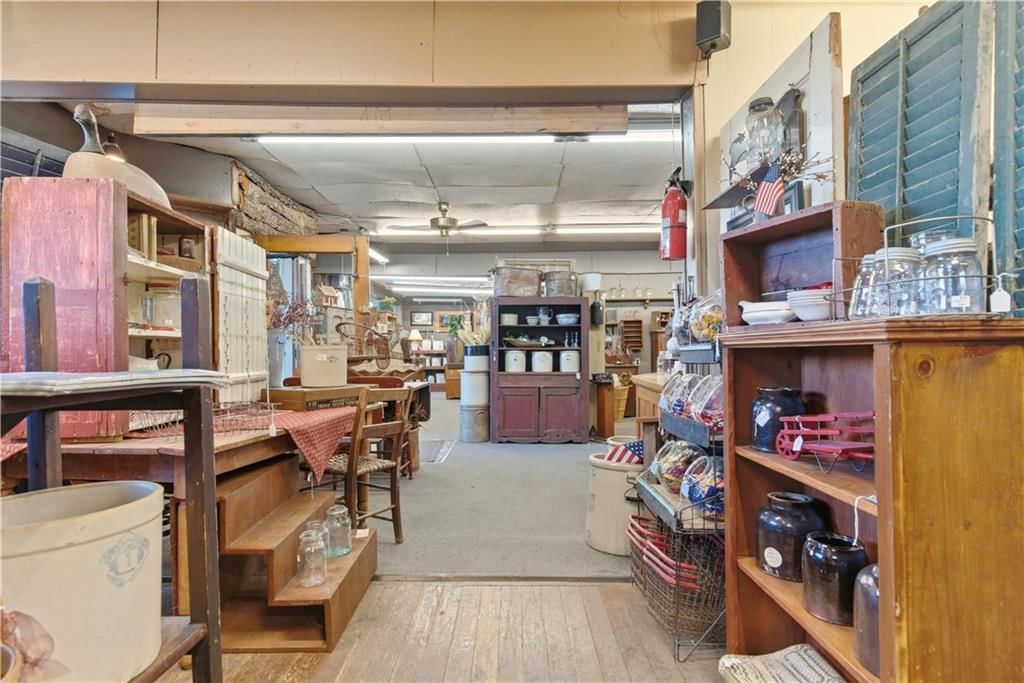 409 W Main Street — photo 13