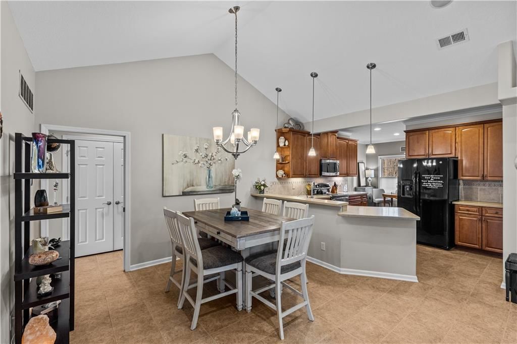 11020 Charlotte Street — photo 11