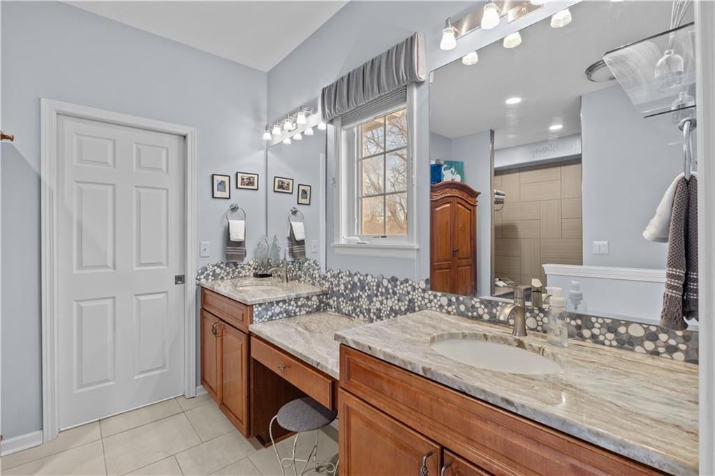 11020 Charlotte Street — photo 20
