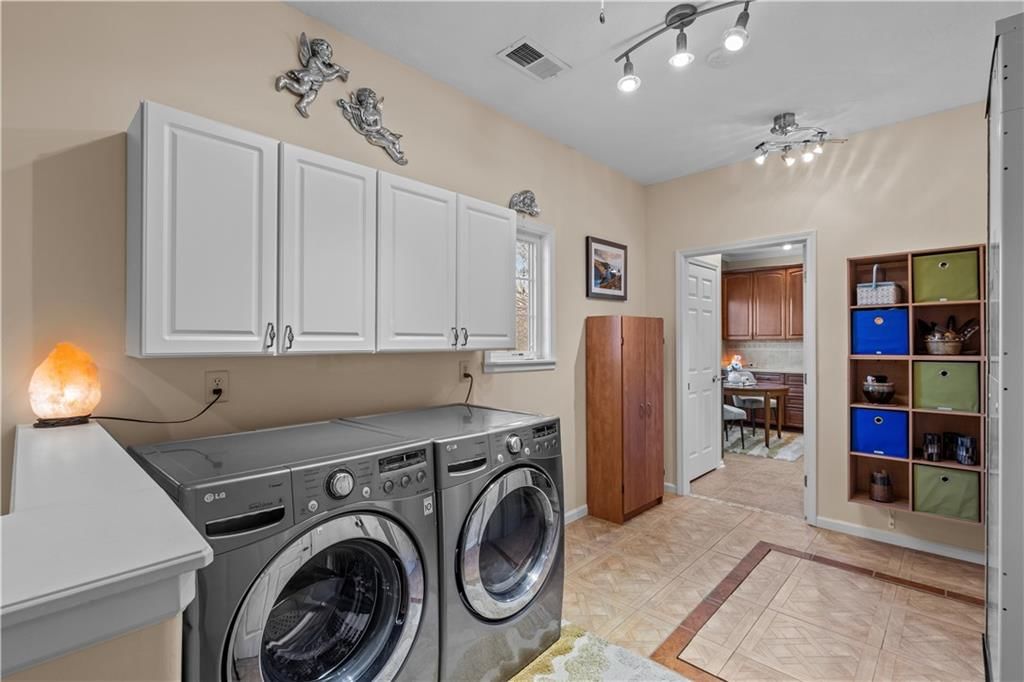 11020 Charlotte Street — photo 25