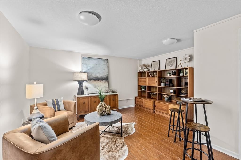 11020 Charlotte Street — photo 29