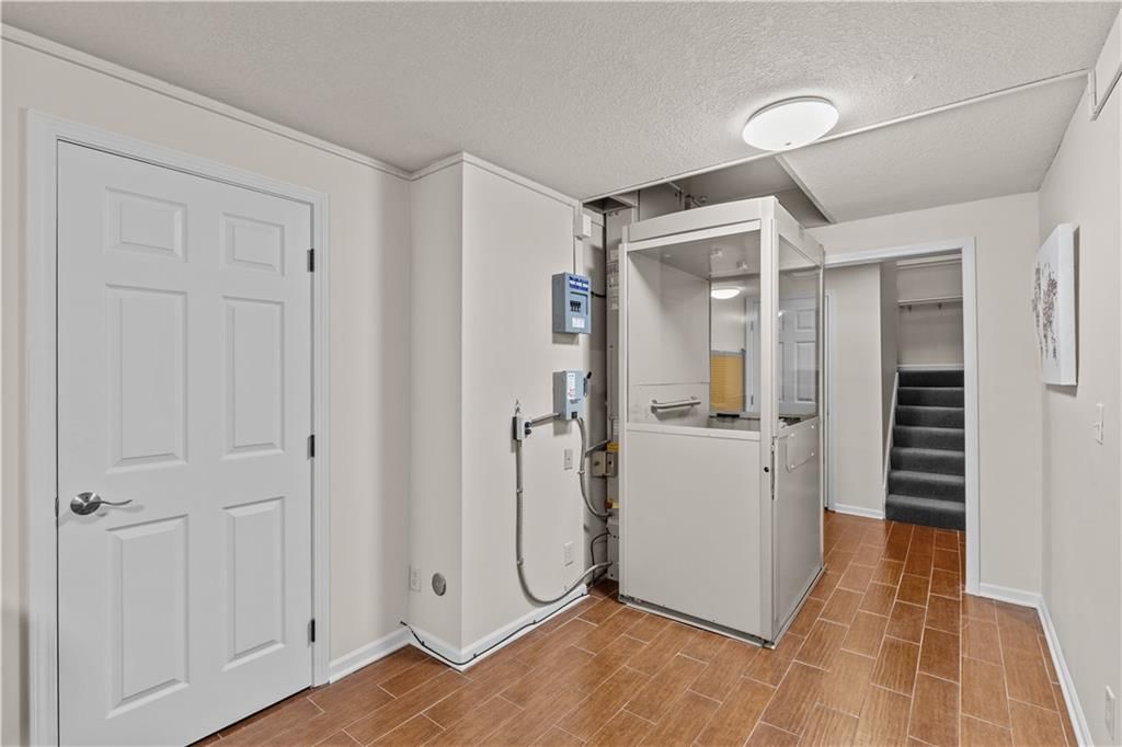 11020 Charlotte Street — photo 30