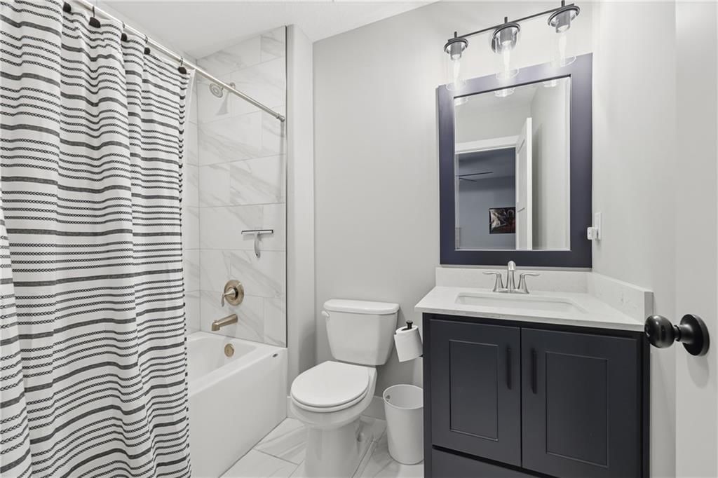 809 N Maple Court — photo 32
