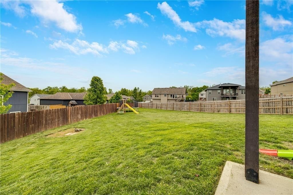 809 N Maple Court — photo 44