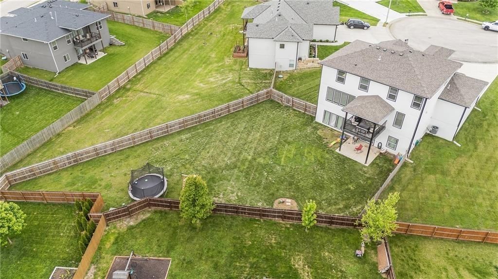 809 N Maple Court — photo 46
