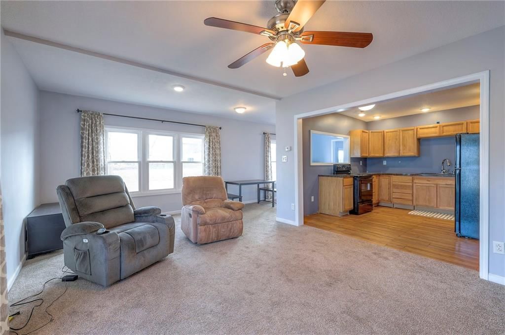 304 S 4th Street — photo 12