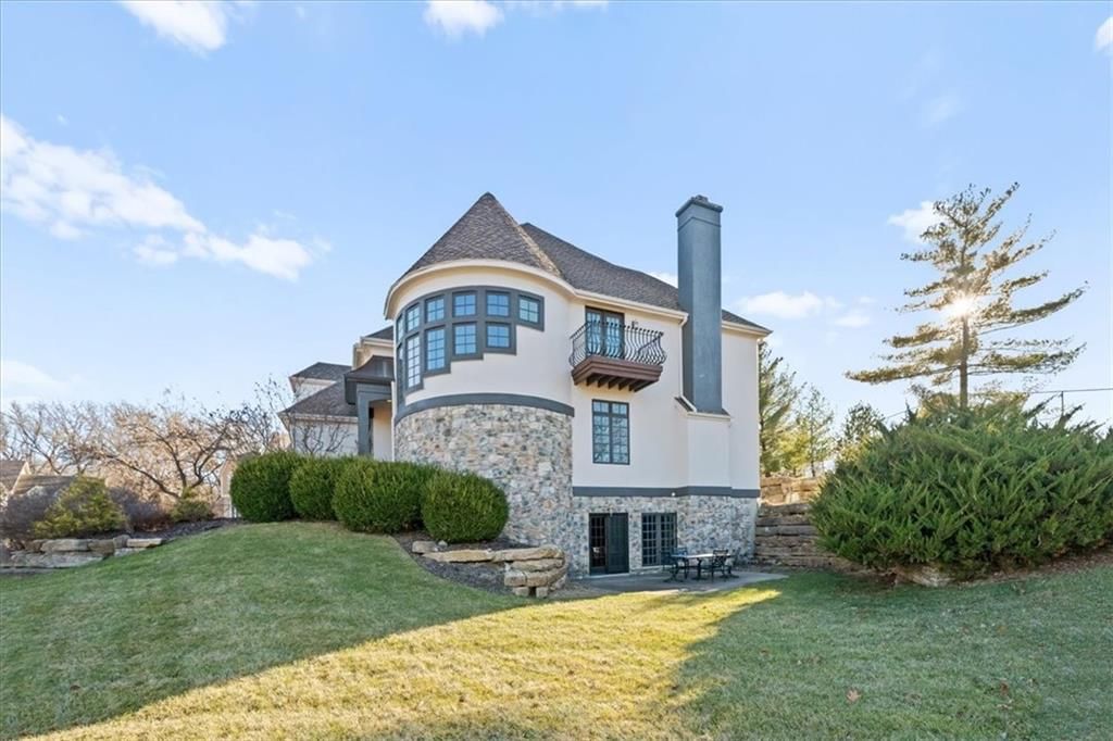 8143 NW Spruce Court — photo 8