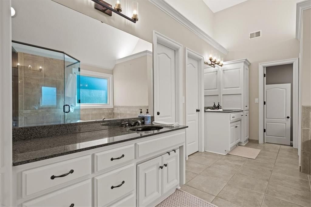8143 NW Spruce Court — photo 31