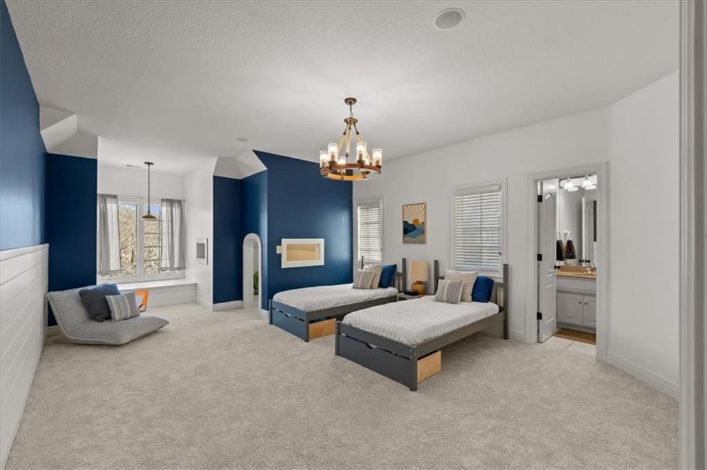 8143 NW Spruce Court — photo 38