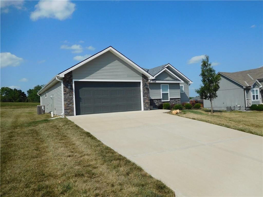 1306 SW Addie Lane — photo 3