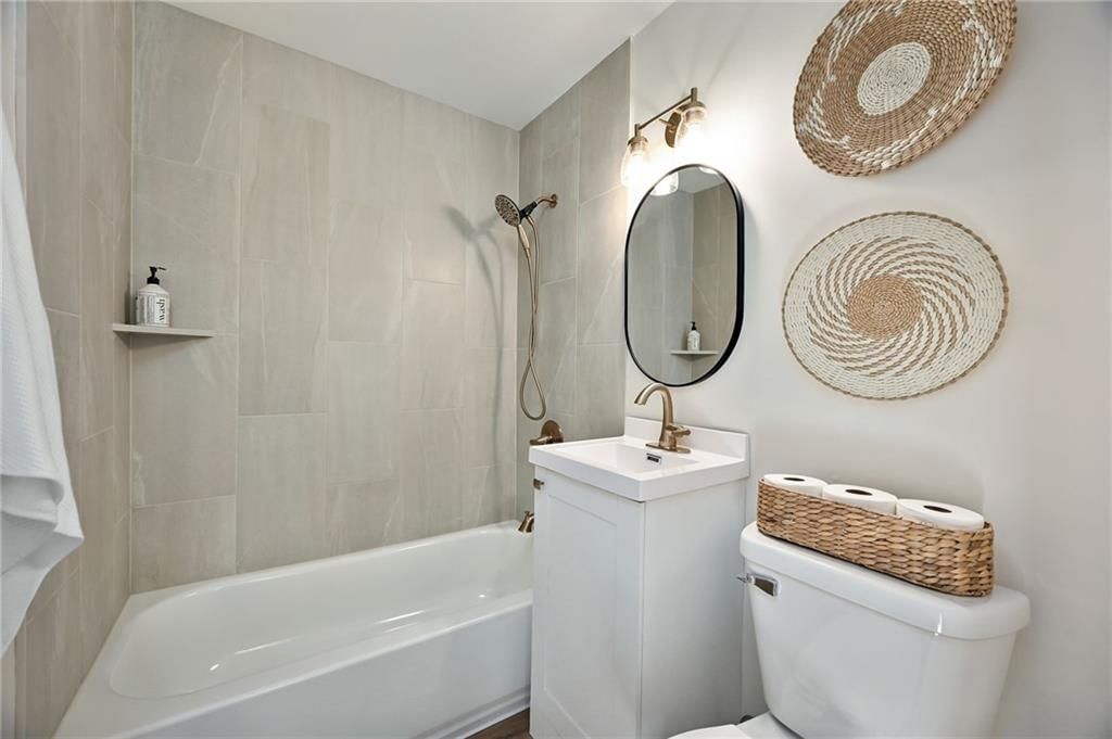 2638 S 48th Terrace — photo 10