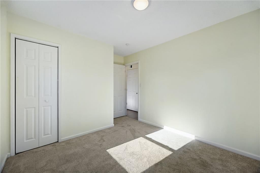 2638 S 48th Terrace — photo 12