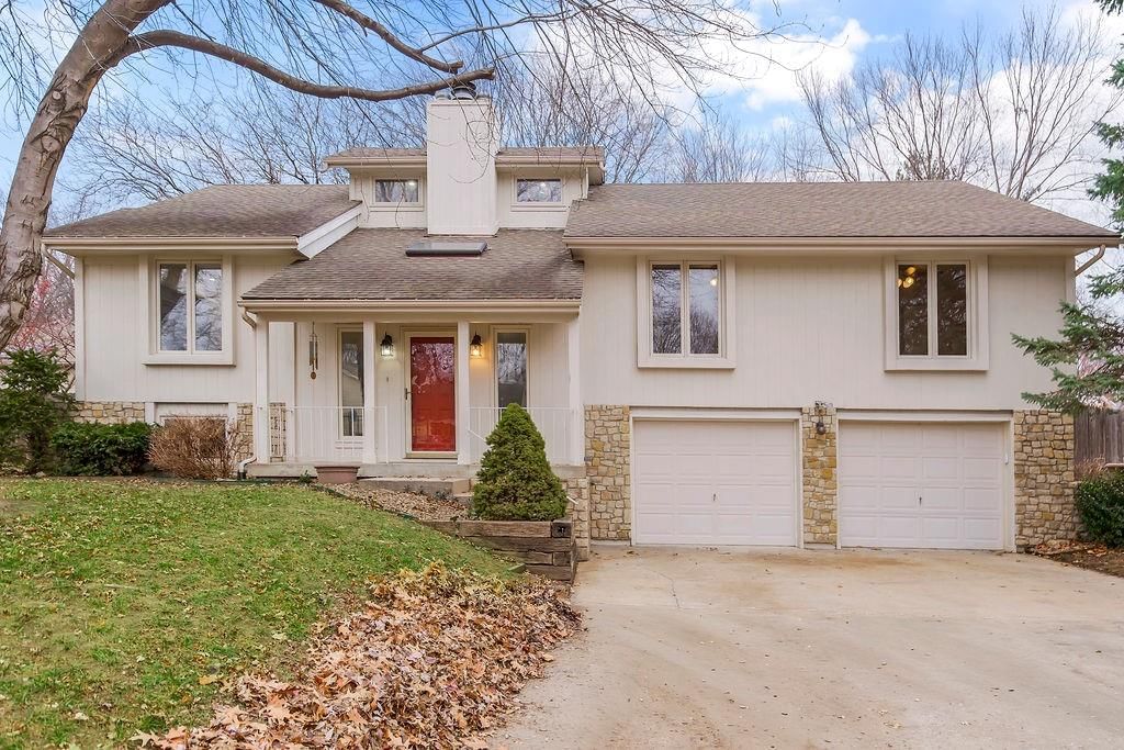 465 Hampshire Court, Blue Springs, MO