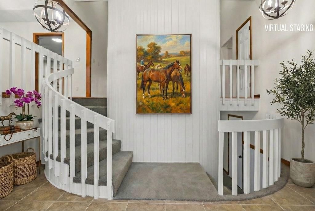 465 Hampshire Court — photo 3