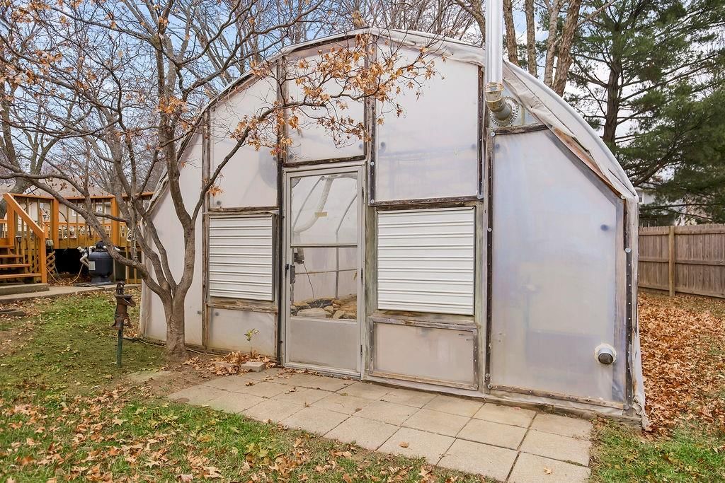 465 Hampshire Court — photo 38
