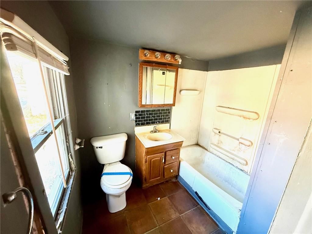 819 Harmon Street — photo 16