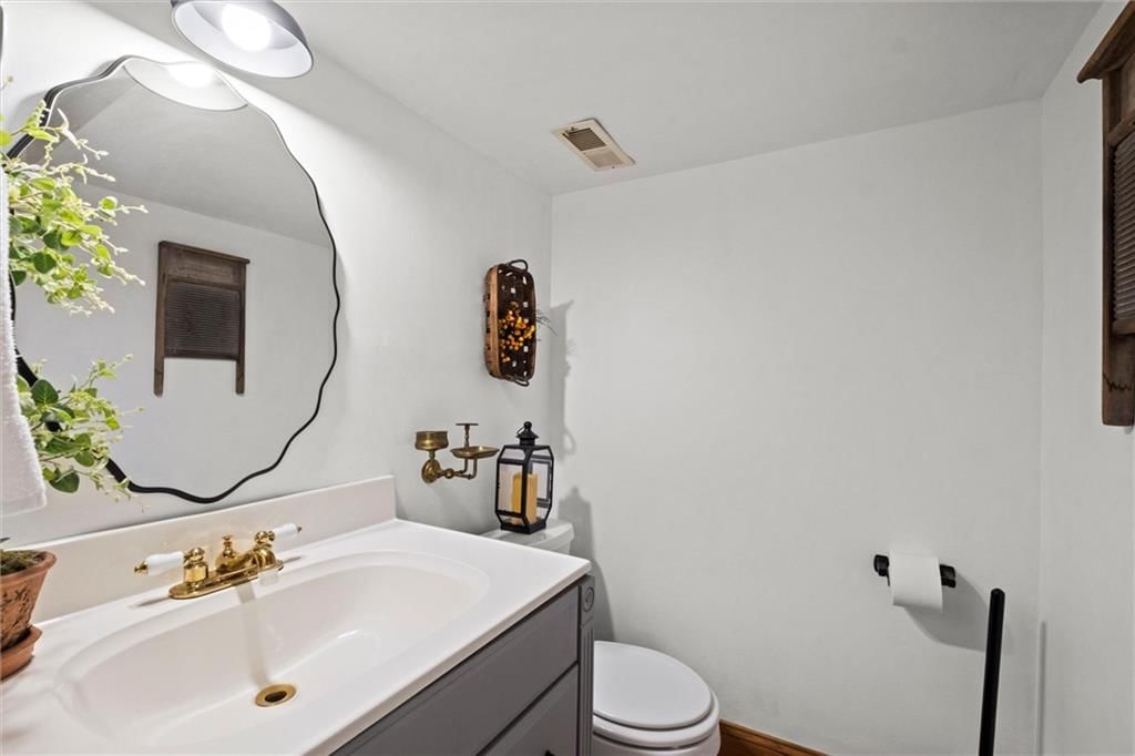 517 NE Johnston Drive — photo 26