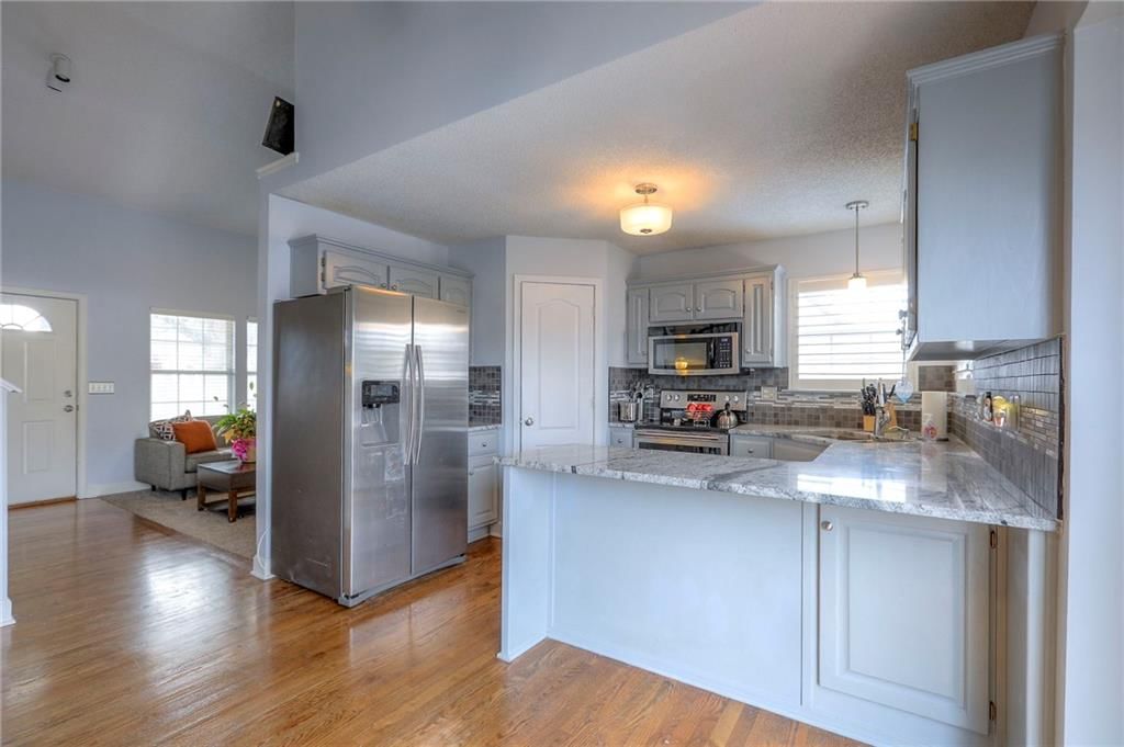 824 SE 13th Street — photo 8