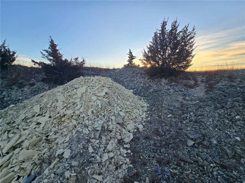 V Road — photo 33