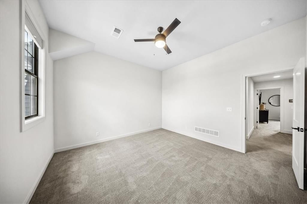 16804 Rosehill Street — photo 24