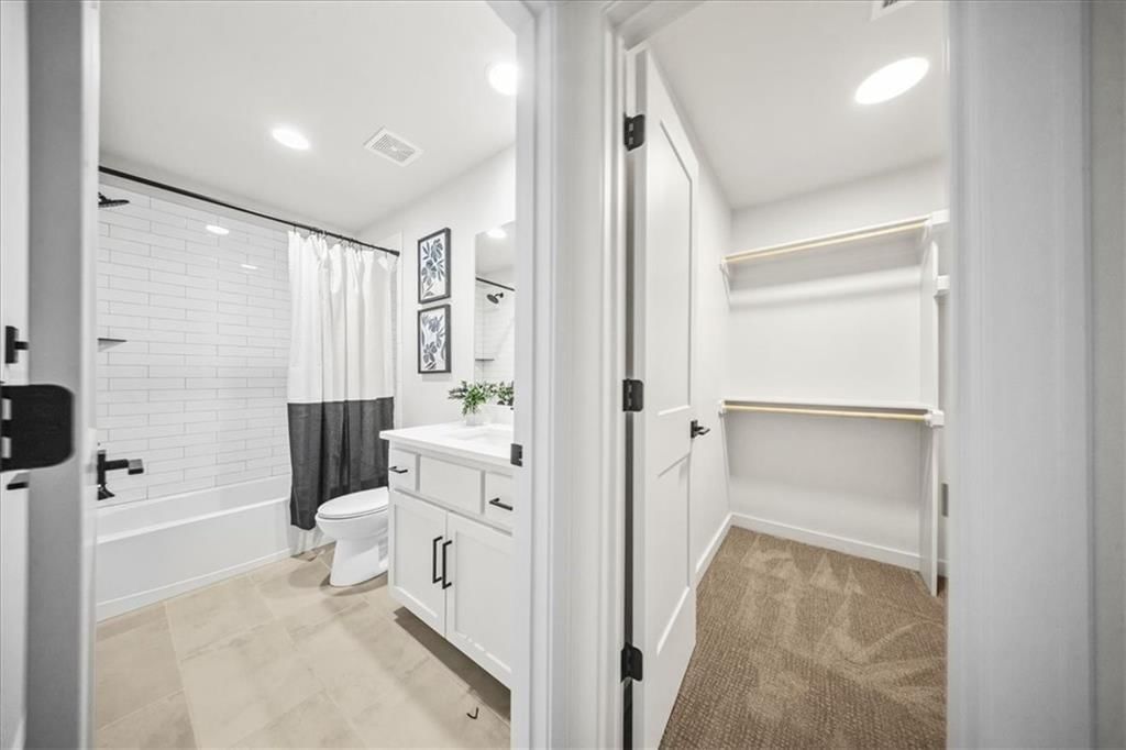 16804 Rosehill Street — photo 36