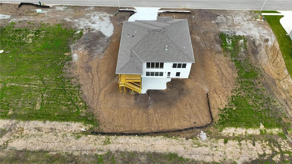 10503 N Liberty Street — photo 49