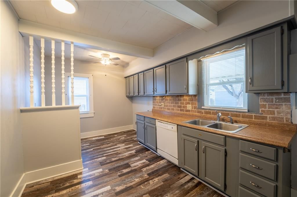 119 N Garfield Avenue — photo 8