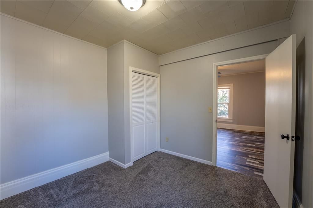 119 N Garfield Avenue — photo 16