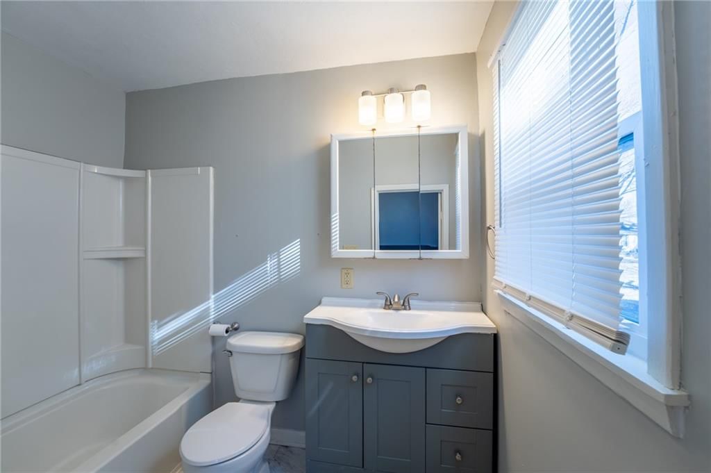 119 N Garfield Avenue — photo 20