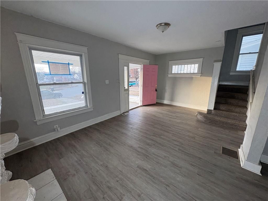 3543 S Benton Avenue — photo 8