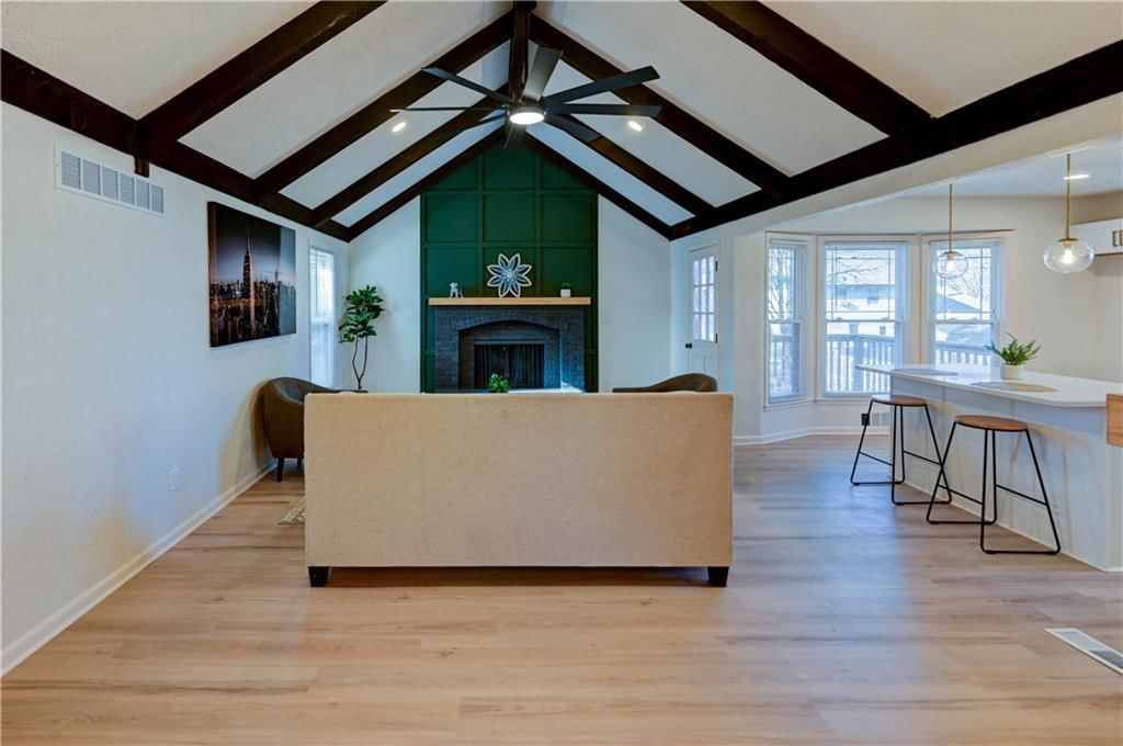 708 Montgomery Avenue — photo 3