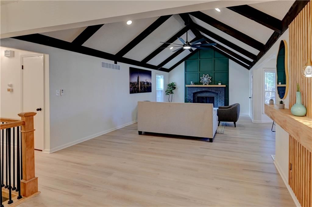 708 Montgomery Avenue — photo 16