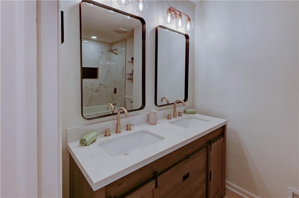 708 Montgomery Avenue — photo 17