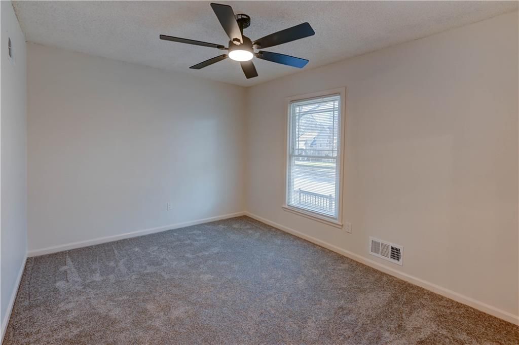 708 Montgomery Avenue — photo 20