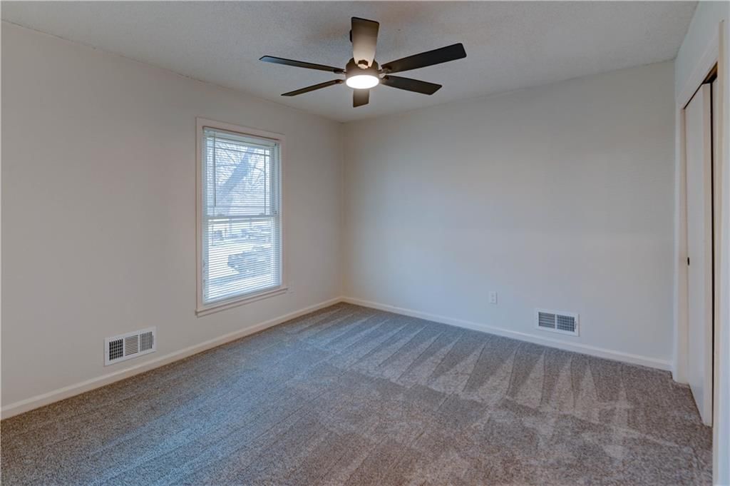 708 Montgomery Avenue — photo 22
