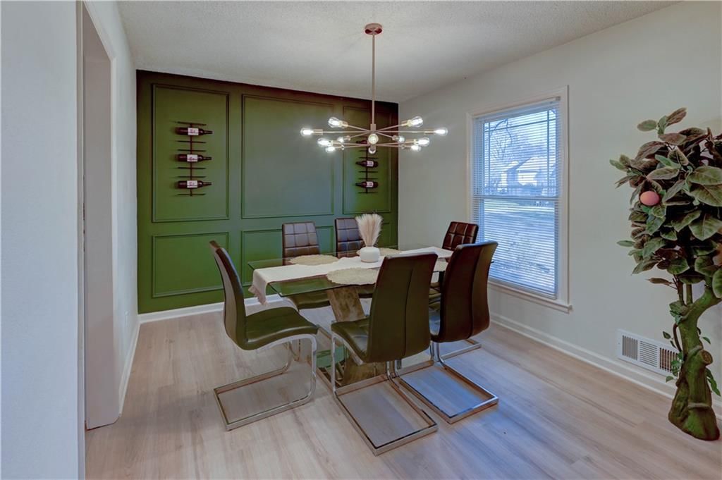 708 Montgomery Avenue — photo 30