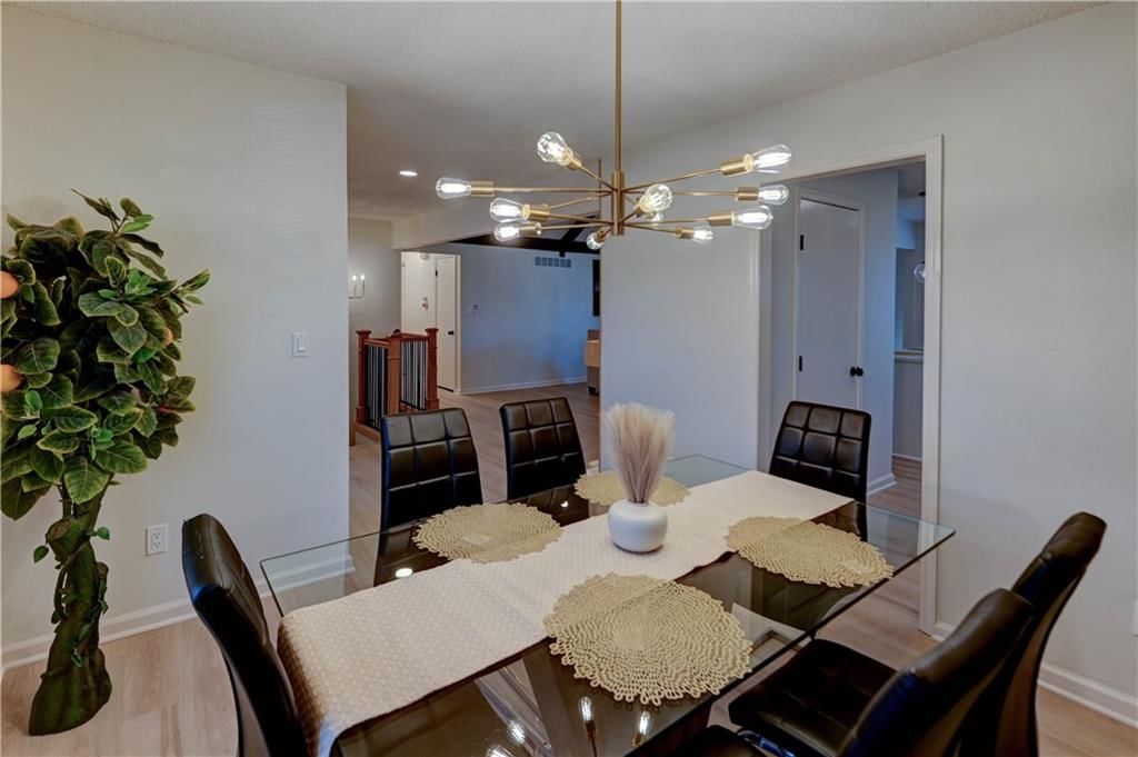 708 Montgomery Avenue — photo 32