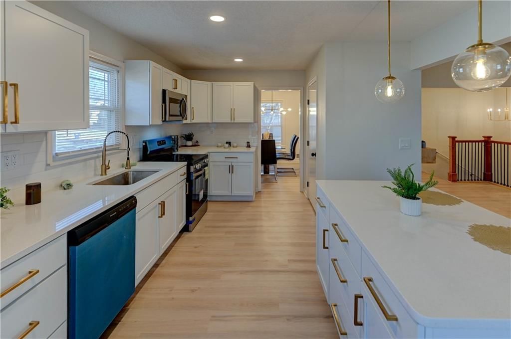 708 Montgomery Avenue — photo 37