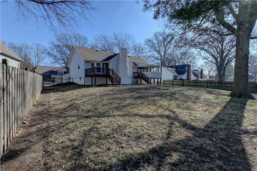 708 Montgomery Avenue — photo 52
