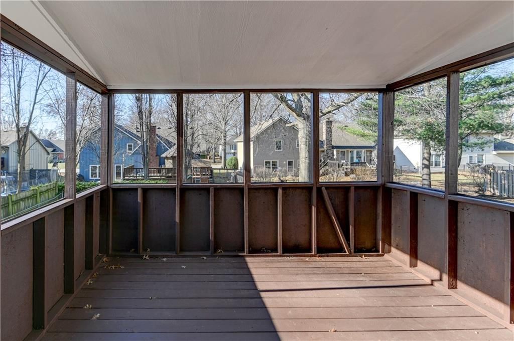 708 Montgomery Avenue — photo 54