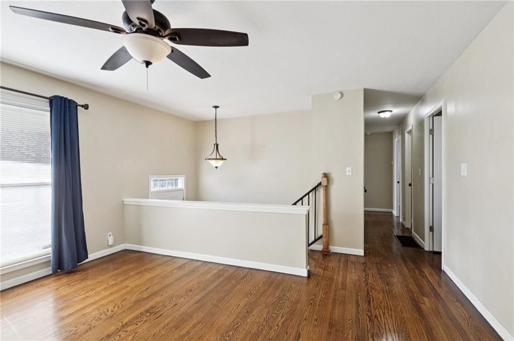 1056 Highland Drive — photo 6