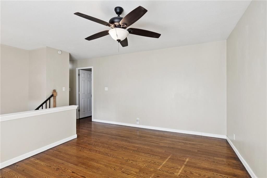 1056 Highland Drive — photo 7