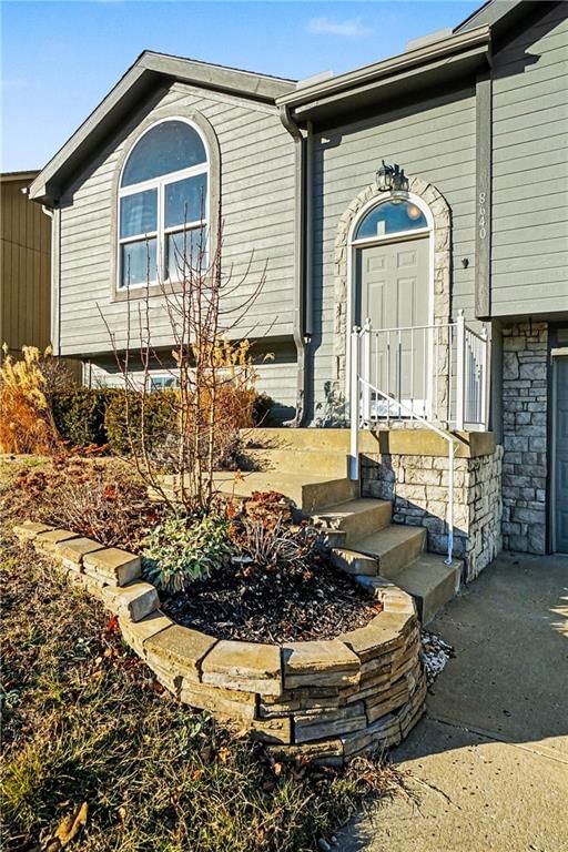 8640 NE 115th Terrace — photo 4