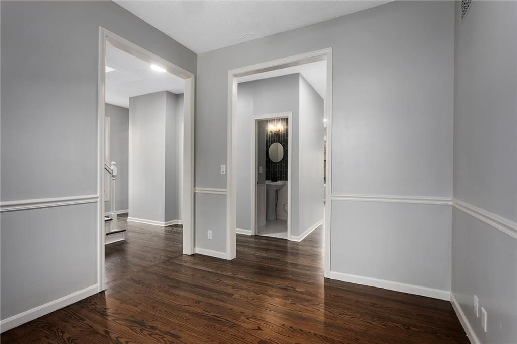 3529 N Wabash Avenue — photo 7