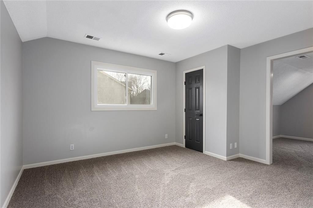 3529 N Wabash Avenue — photo 21