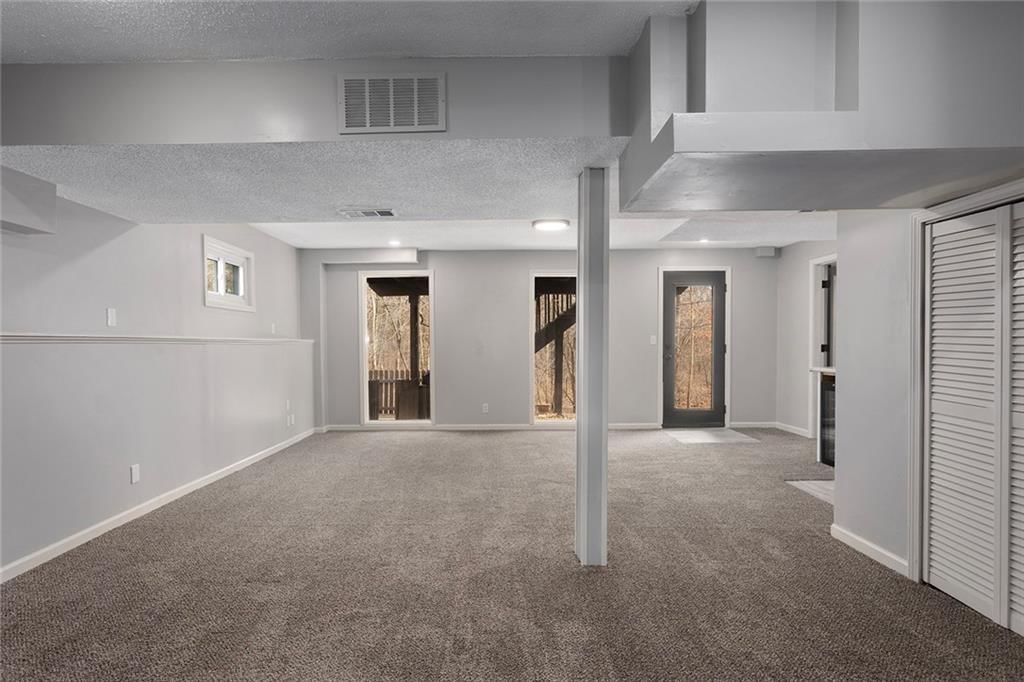 3529 N Wabash Avenue — photo 30