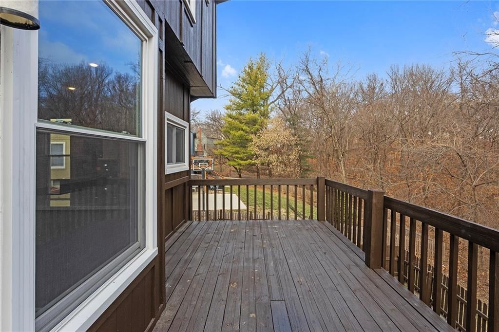 3529 N Wabash Avenue — photo 35